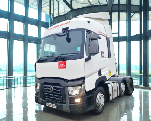 Side Profile – Passenger Side – Renault T 460